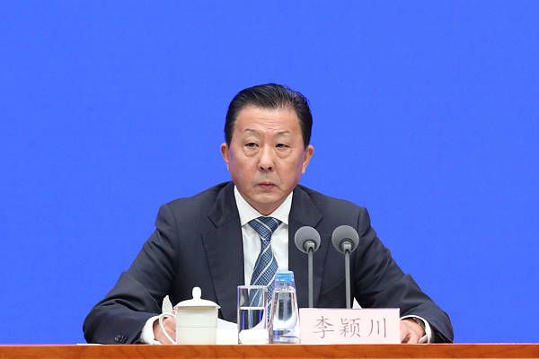 女朋友的姐姐是草居女